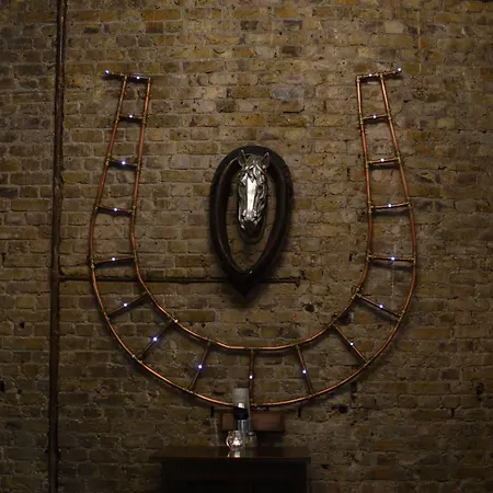 The Horse & Stables-2